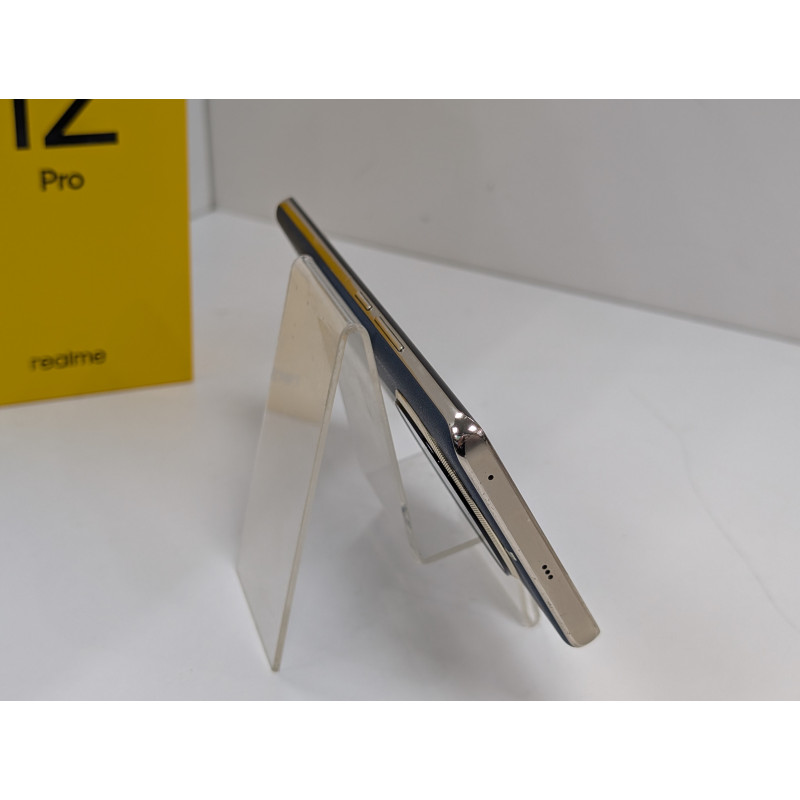 Мобильный телефон REALME 12 Pro 12/512 GB            
            б/у
