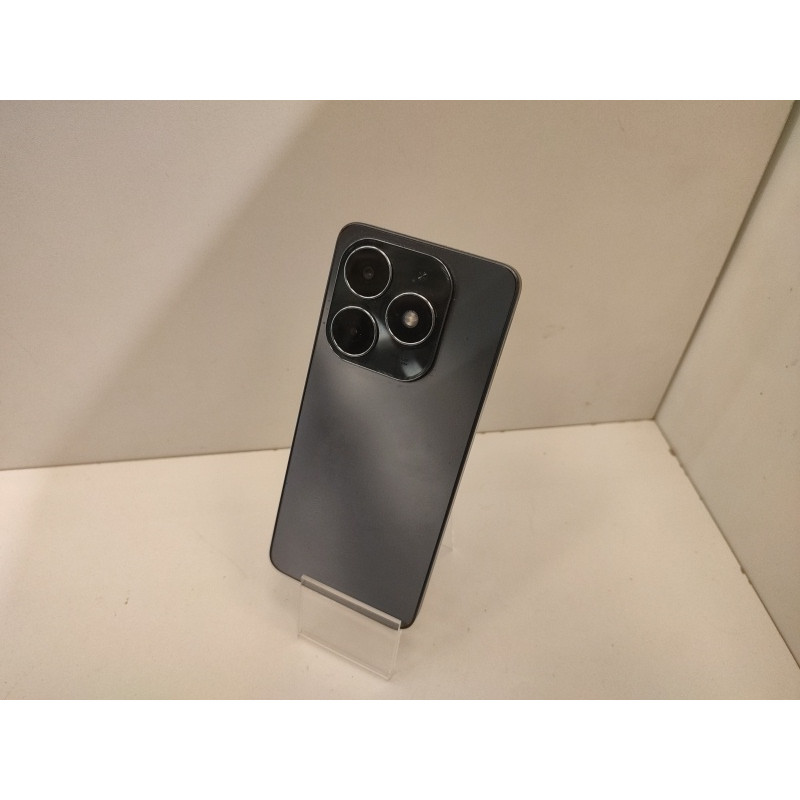 Мобильный телефон Tecno Spark 20 8/256 GB            
            б/у
