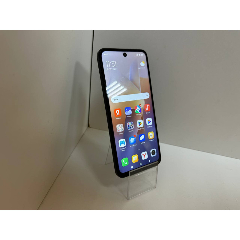 Мобильный телефон Xiaomi Redmi 12 4/128 GB            
            б/у