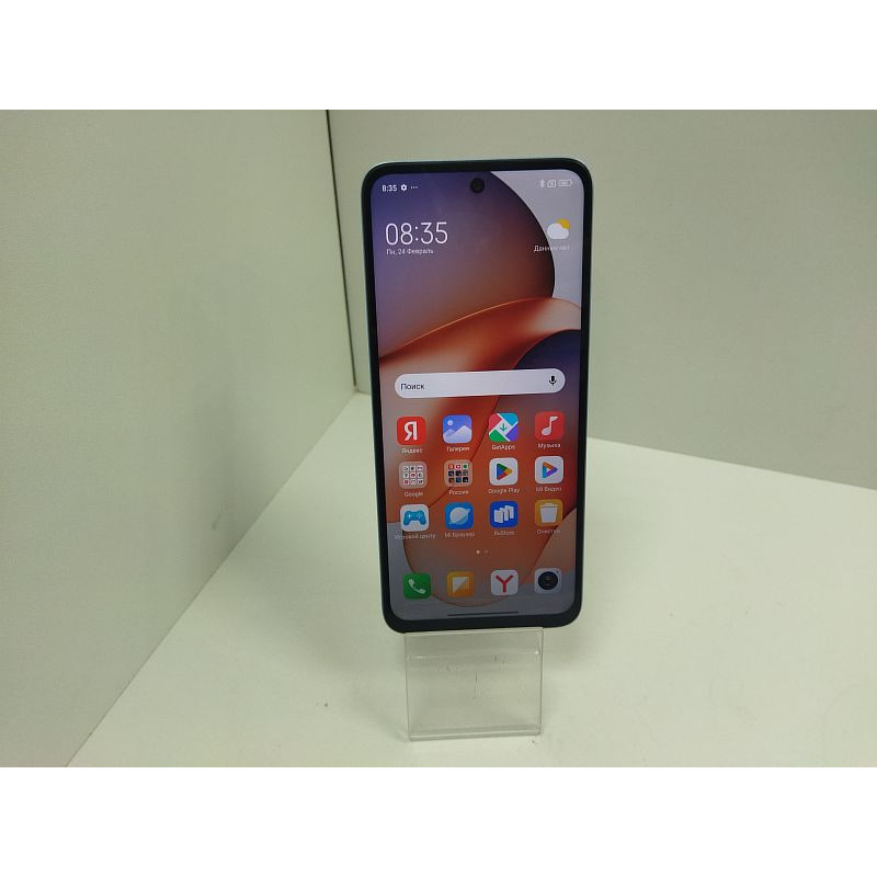 Мобильный телефон Xiaomi Redmi 12 8/256 GB            
            б/у
