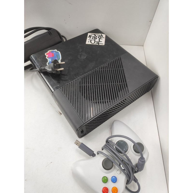 Игровые приставки Microsoft Xbox 360 E 250GB            
            б/у