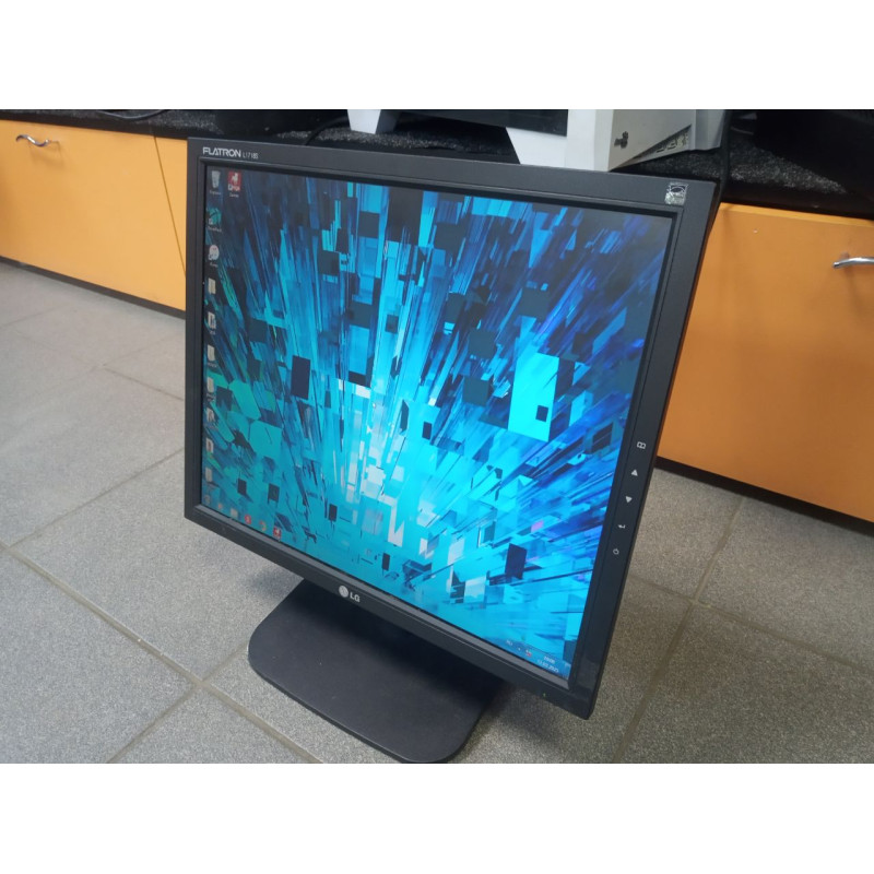 Мониторы LG Flatron L1718s-bn            
            б/у