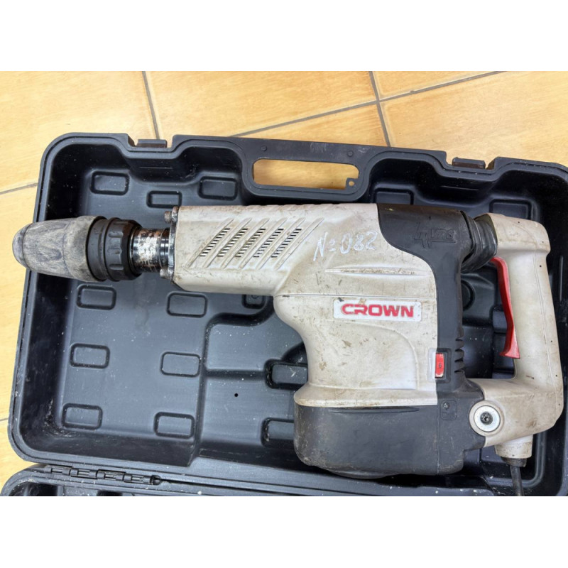 Отбойный молоток CROWN CT18123V            
            б/у