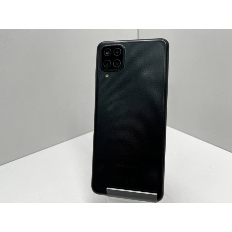 Мобильный телефон Samsung Galaxy A12 3/32 GB            
            б/у