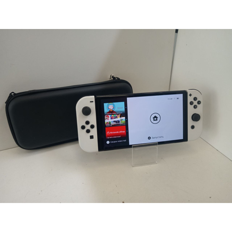 Игровые приставки Nintendo Switch OLED (HEG-001)            
            б/у