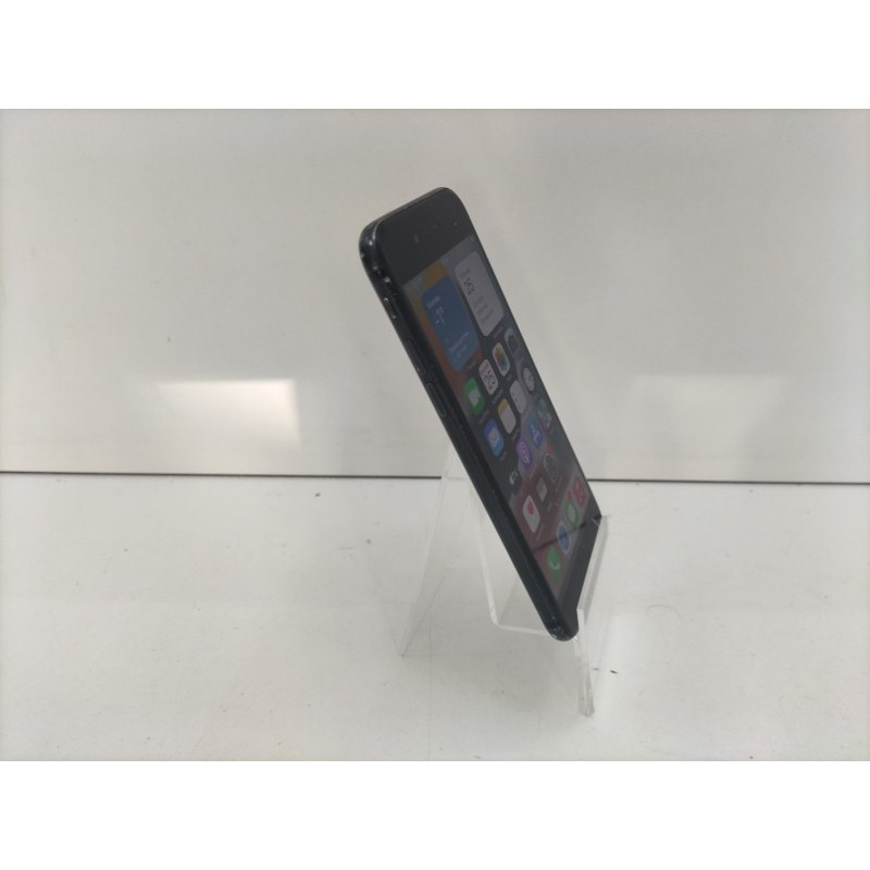 Мобильный телефон Apple iPhone 7 2/128 GB            
            б/у