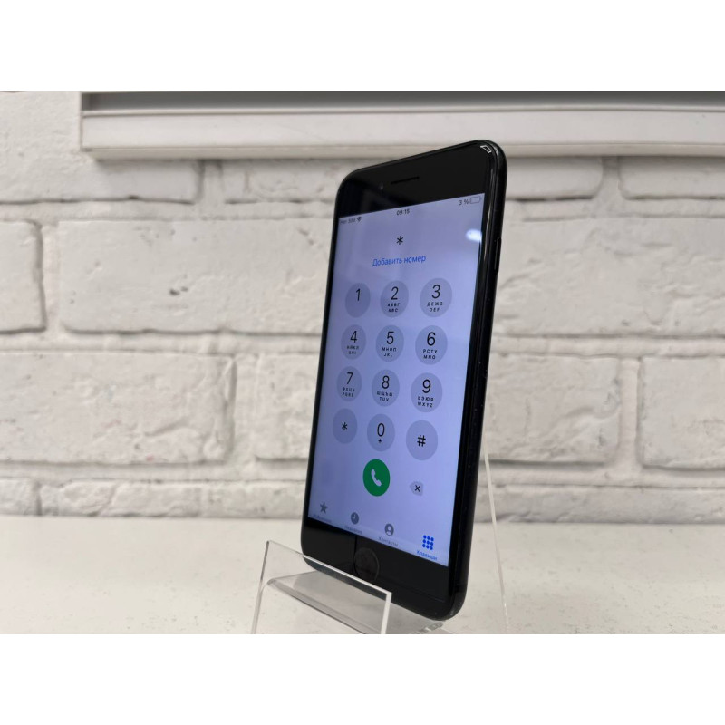Мобильный телефон Apple iPhone 7 2/32 GB            
            б/у