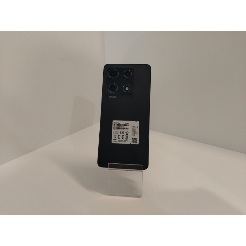 Мобильный телефон Tecno Spark 30 8/256 GB            
            б/у