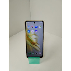Мобильный телефон Tecno SPARK 20 8/128 GB            
            б/у