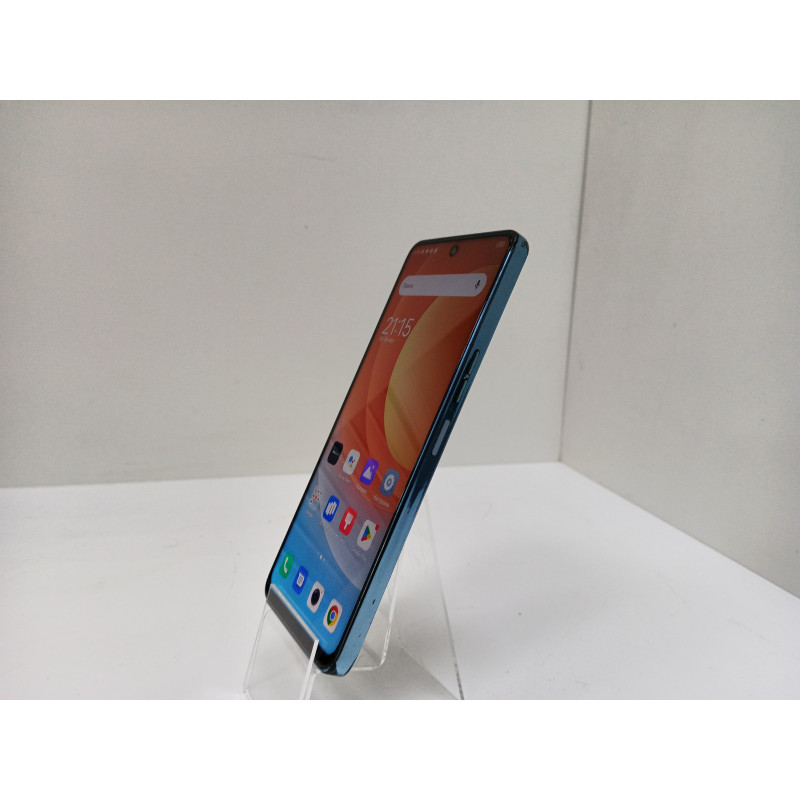 Мобильный телефон Tecno Camon 19 Pro 8/128 GB            
            б/у