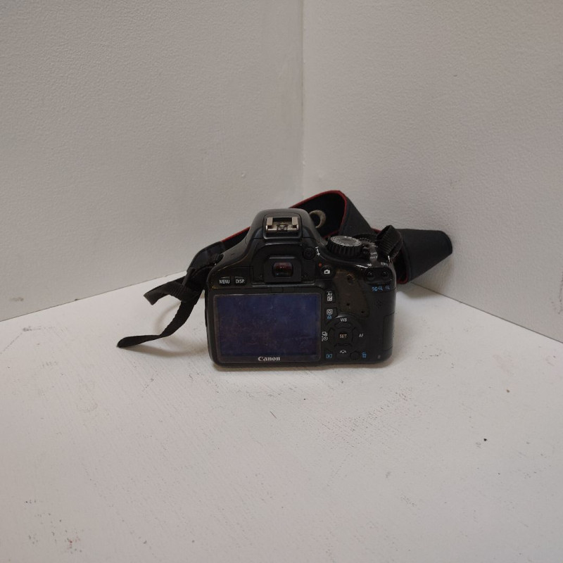 Фотоаппарат зеркальный Canon EOS 550D Kit            
            б/у