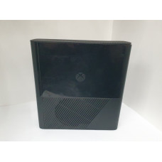 Игровые приставки Xbox 360 E 250gb            
            б/у