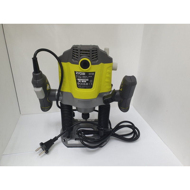 Фрезер Ryobi RRT1600-K            
            б/у