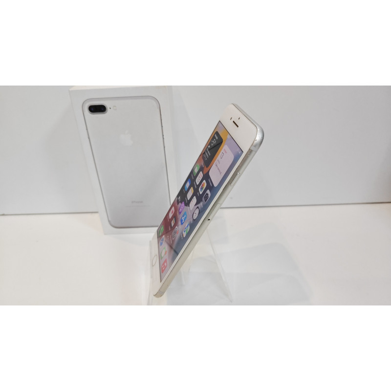 Мобильный телефон Apple iPhone 7 Plus 3/32 GB            
            б/у