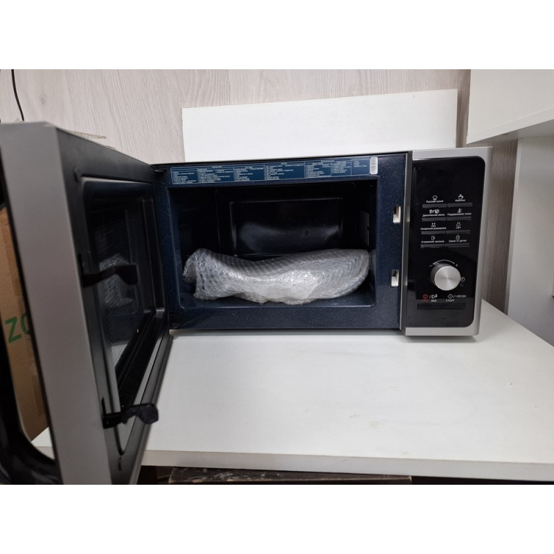 Микроволновые печи Samsung MG23A7013AT            
            б/у