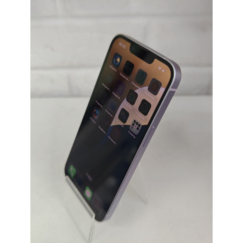 Мобильный телефон Apple iPhone 14 6/128 GB            
            б/у