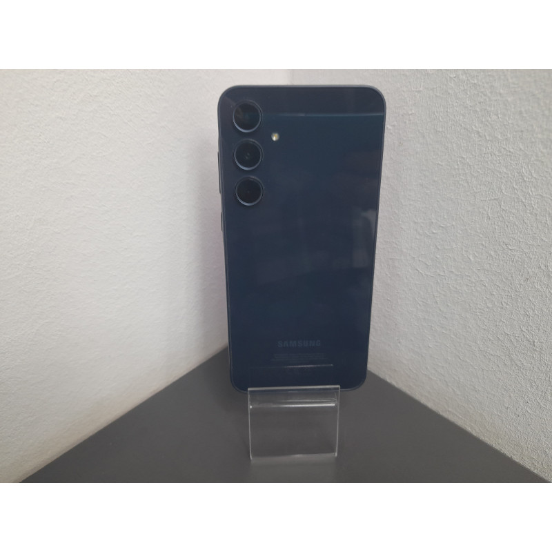 Мобильный телефон Samsung A35 5G 8/128Gb            
            б/у