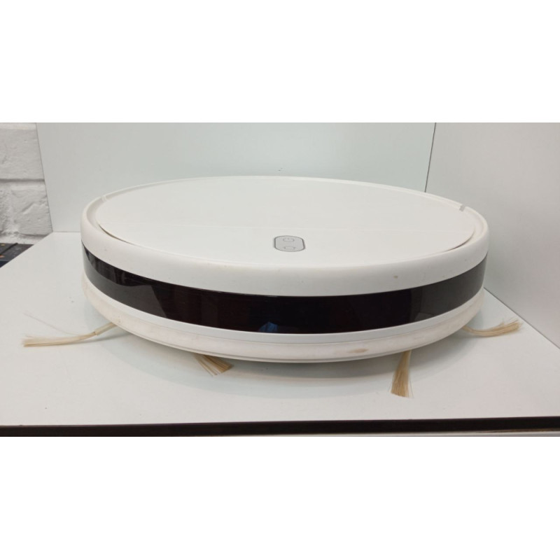 Робот-пылесос Xiaomi Robot Vacuum-Mop Essential SKV4136GL            
            б/у