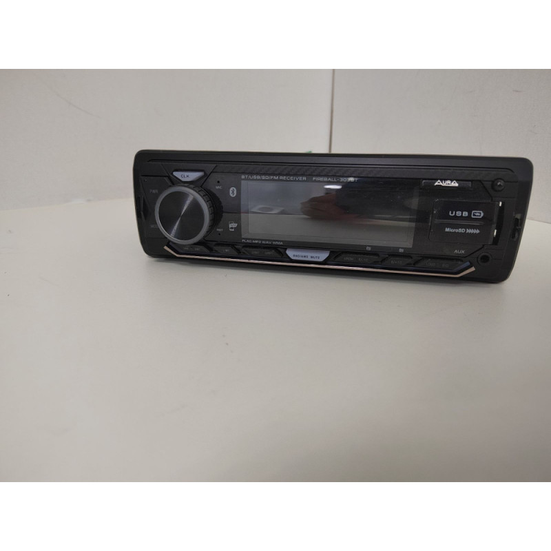Автомагнитола Aura AMH-303BT            
            б/у