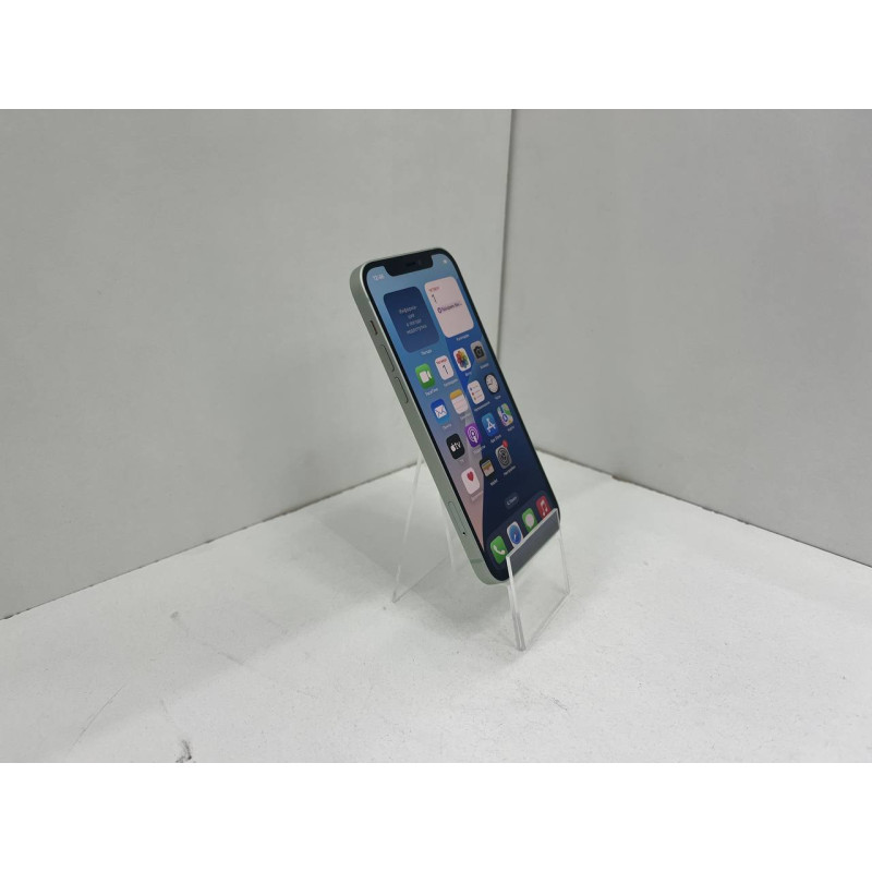 Мобильный телефон Apple iPhone 12 4/128 GB            
            б/у