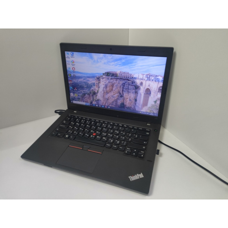 Ноутбук Lenovo think pad            
            б/у