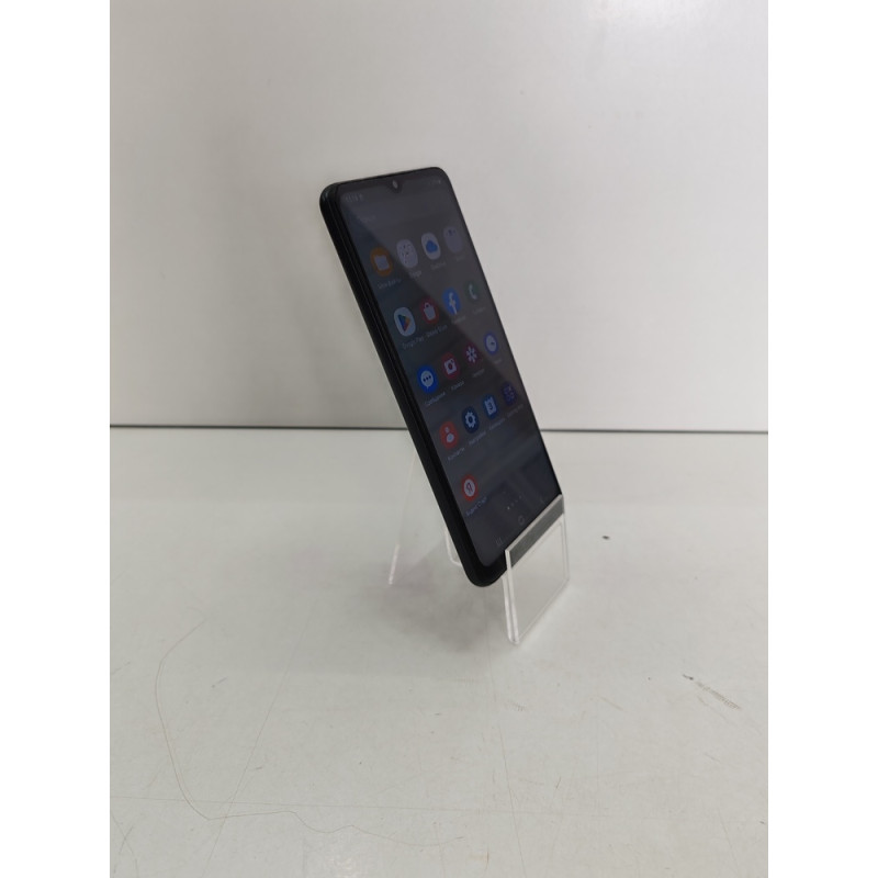 Мобильный телефон Samsung Galaxy A12 4/64 GB.            
            б/у