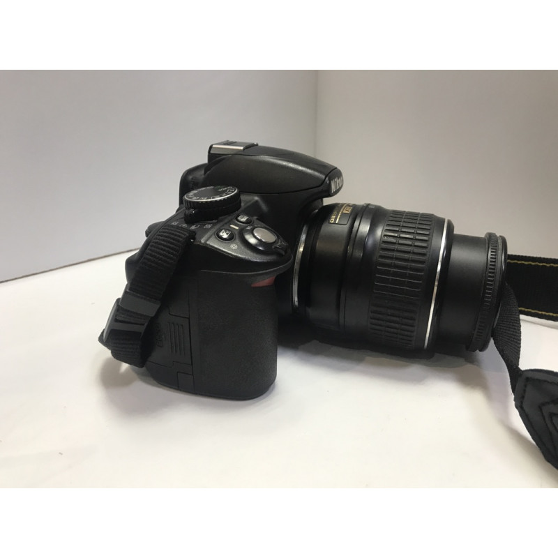 Фотоаппарат зеркальный Nikon D3100            
            б/у