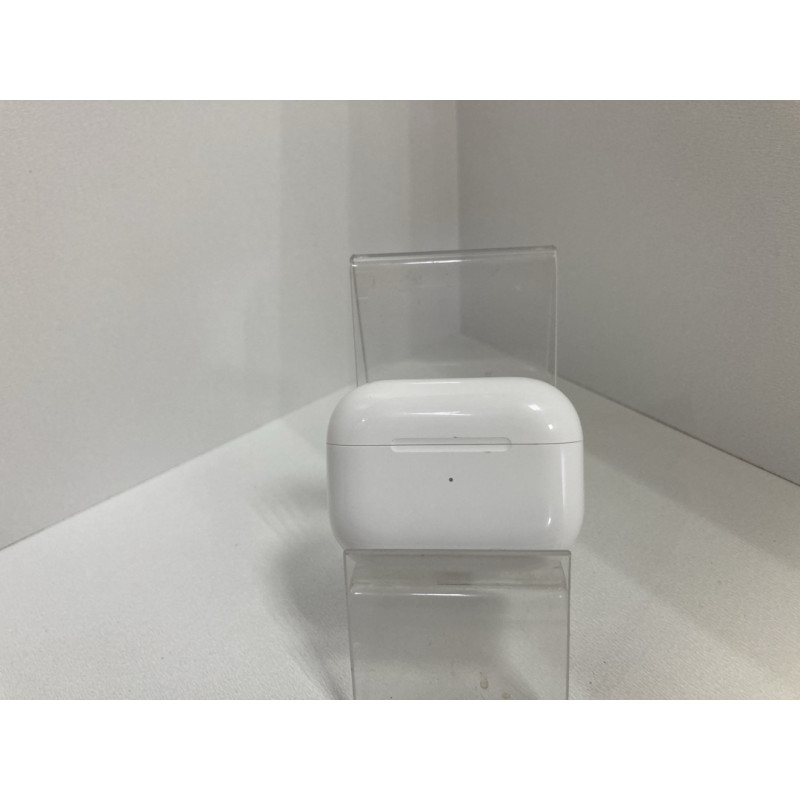 Наушники Беспроводные Внутриканальные Apple AirPods Pro            
            б/у