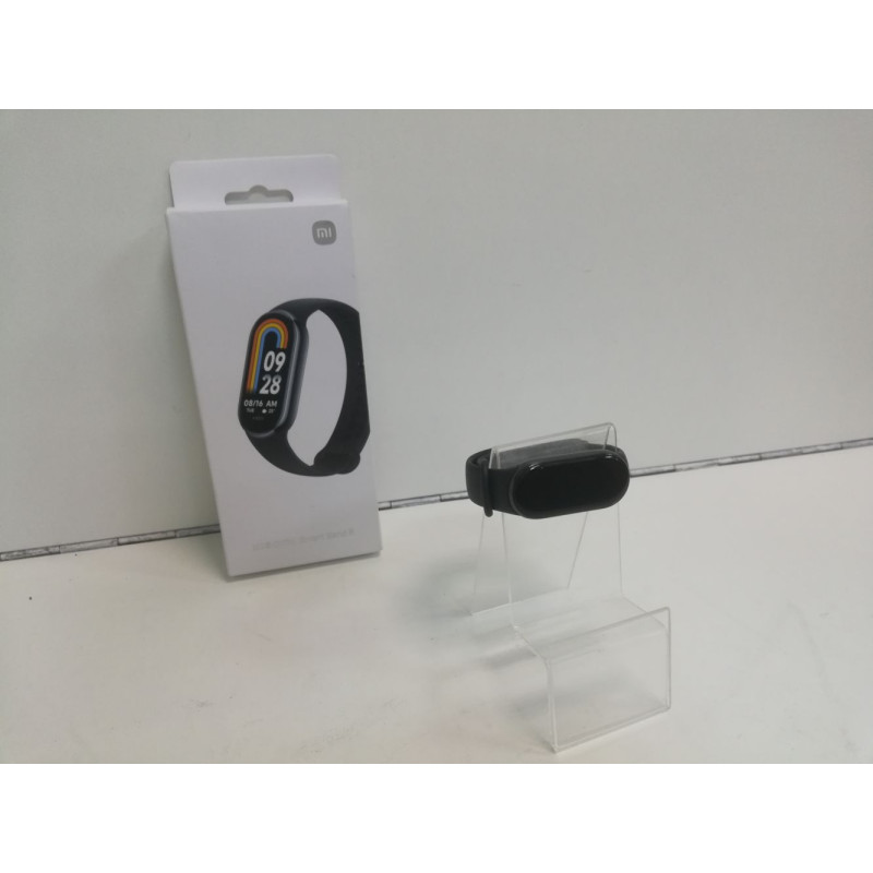Фитнес-браслеты Xiaomi Smart Band 8 Active            
            б/у
