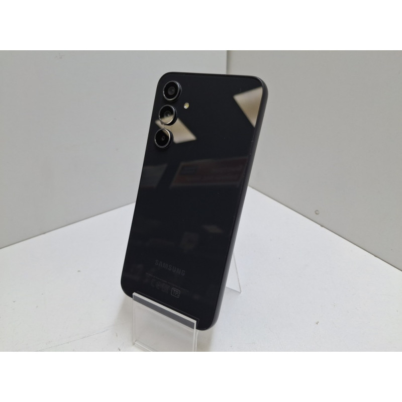 Мобильный телефон Samsung Galaxy S23 FE 128 GB            
            б/у