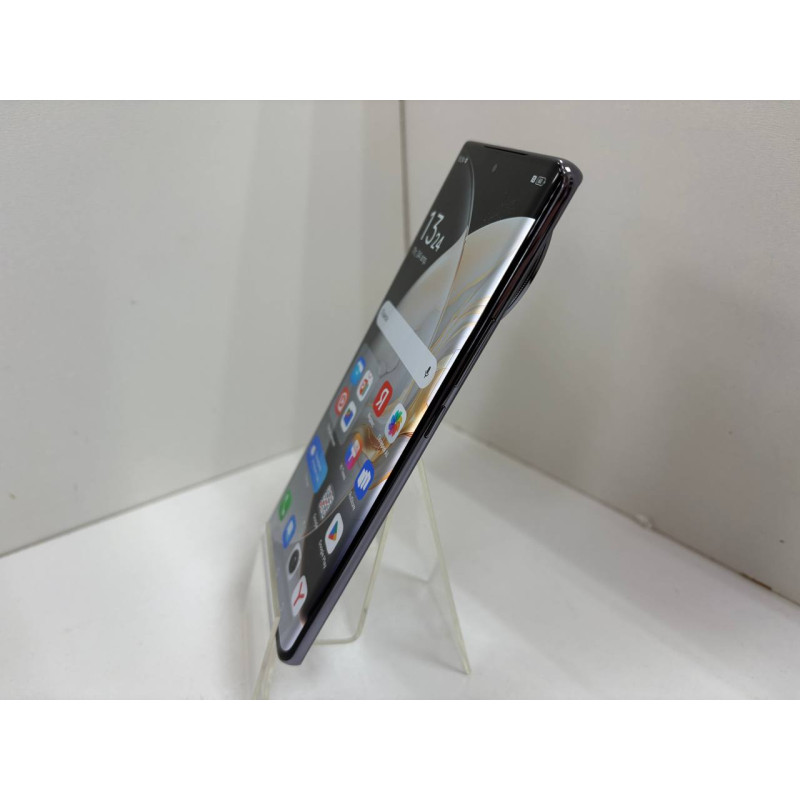 Мобильный телефон Tecno Camon 30s Pro 8/256 GB            
            б/у