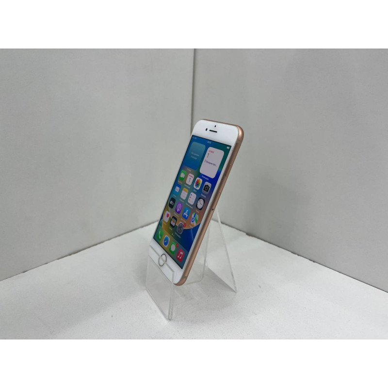 Мобильный телефон Apple iPhone 8 2/64 GB            
            б/у