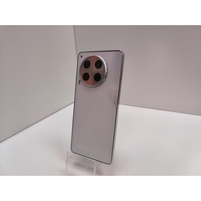 Мобильный телефон Tecno CAMON 30 5G 8/256 GB            
            б/у