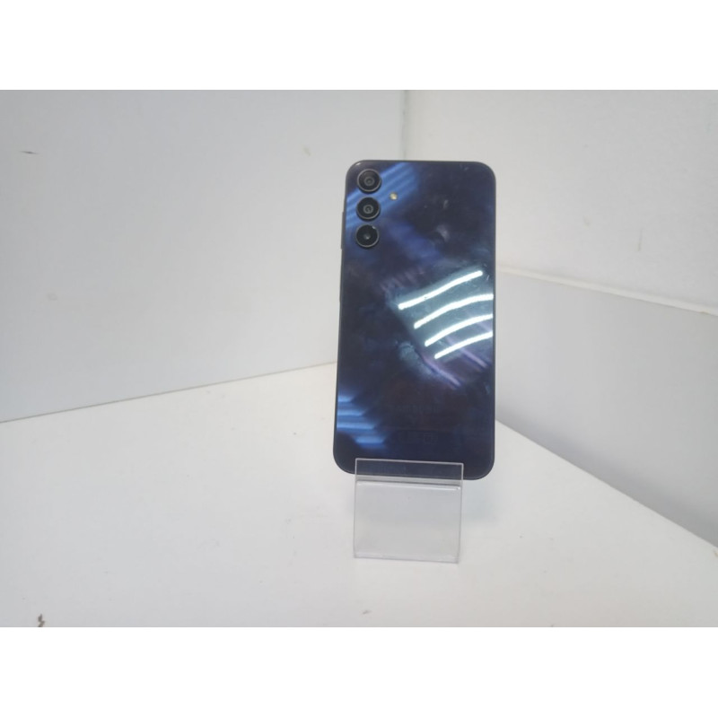 Мобильный телефон Samsung Galaxy A15 4/128 GB            
            б/у