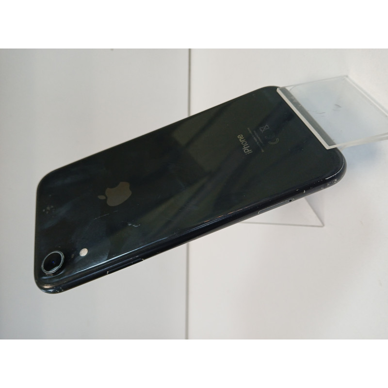Мобильный телефон Apple iPhone XR 3/64 GB            
            б/у