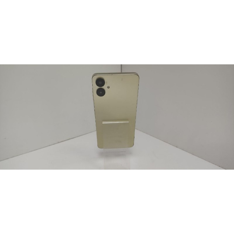 Мобильный телефон Samsung Galaxy A06 6/128 GB            
            б/у