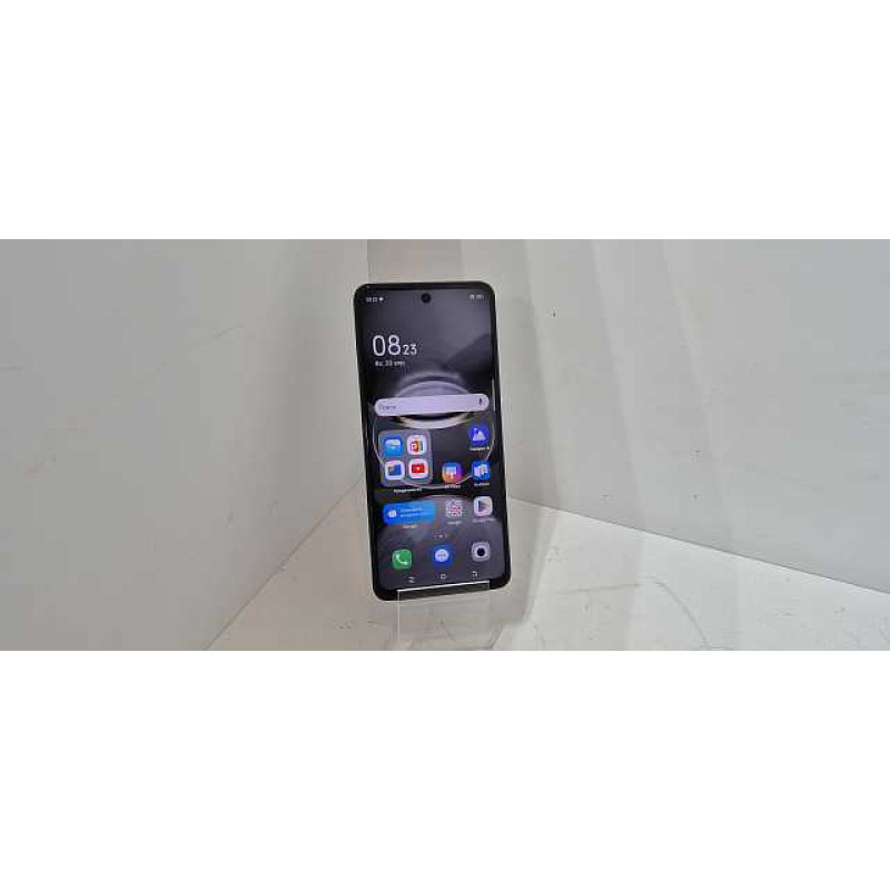 Мобильный телефон Tecno Spark 30 8/128 GB            
            б/у