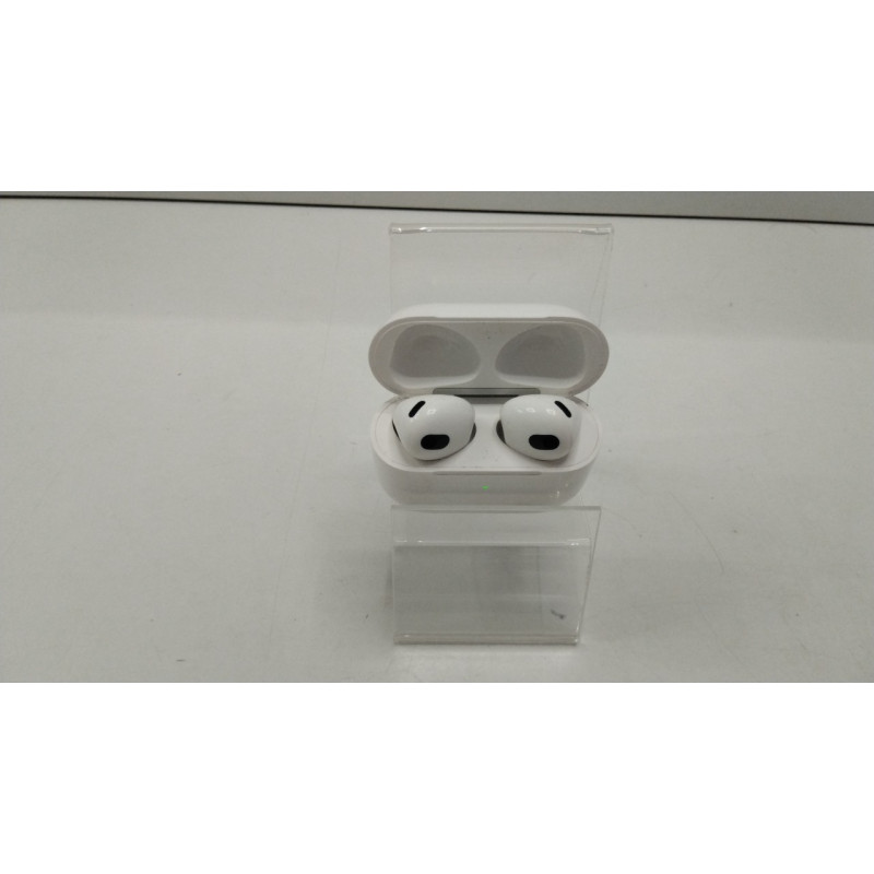 Наушники Беспроводные Внутриканальные Apple AirPods 3            
            б/у