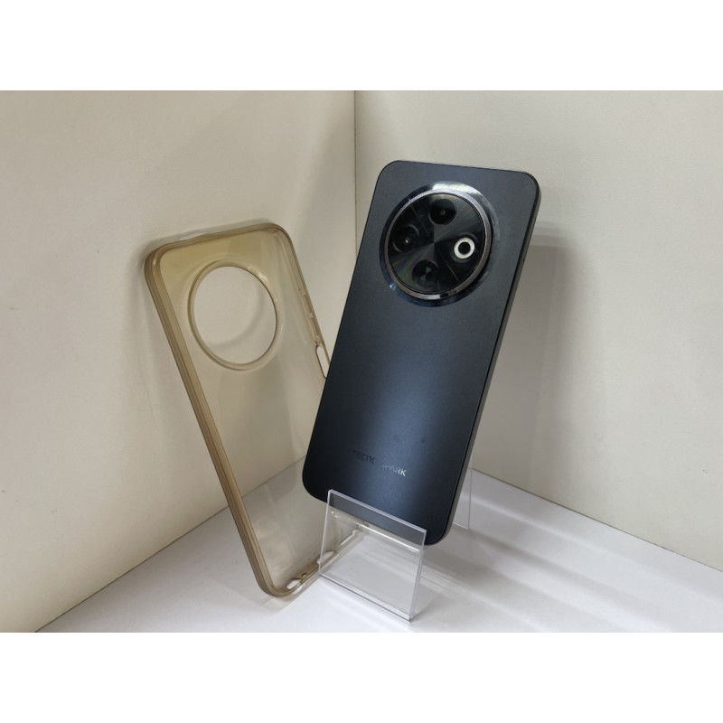 Мобильный телефон Tecno Spark 30C 4/128 GB            
            б/у