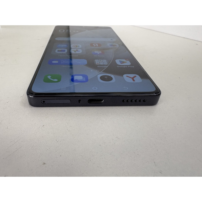 Мобильный телефон Tecno CAMON 30 Pro 5G 12/256 GB            
            б/у