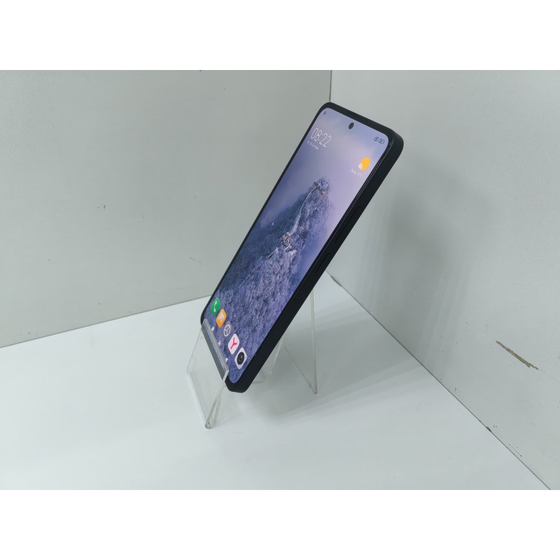 Мобильный телефон Xiaomi Redmi Note 13 8/256 GB            
            б/у