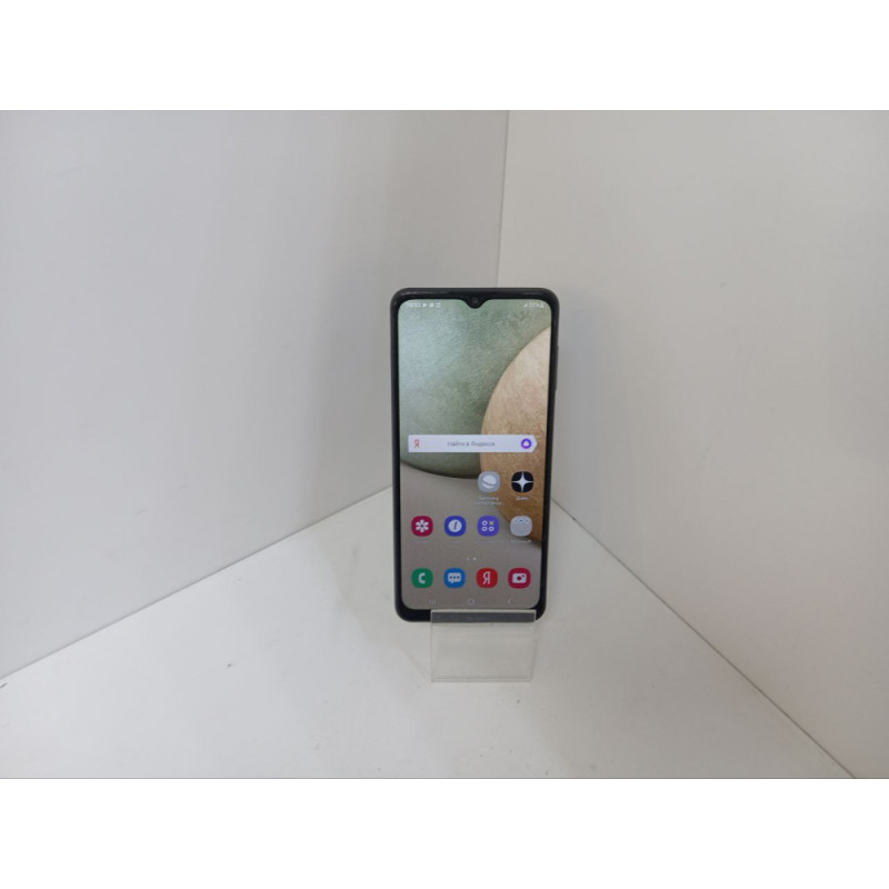 Мобильный телефон Samsung Galaxy A12 3/32 GB            
            б/у