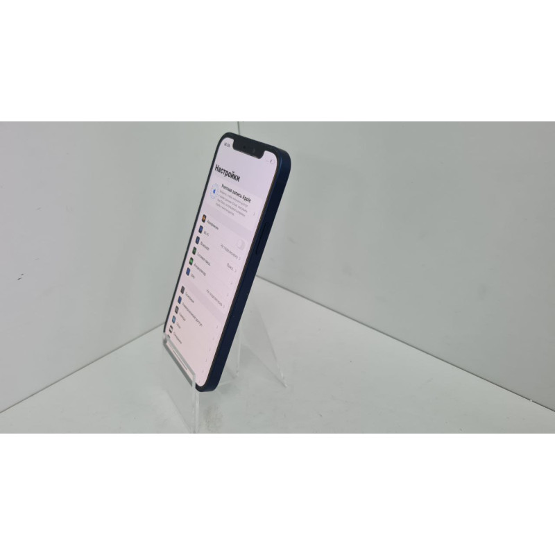 Мобильный телефон Apple iPhone 12 4/128 GB            
            б/у