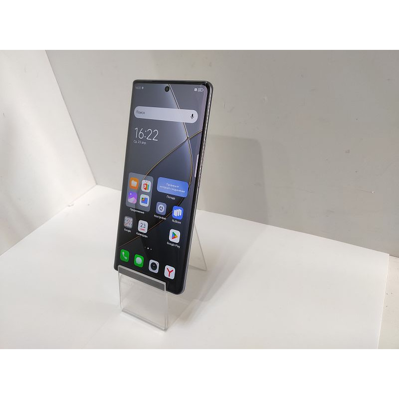 Мобильный телефон Tecno SPARK 20 Pro+ 8/256 GB            
            б/у