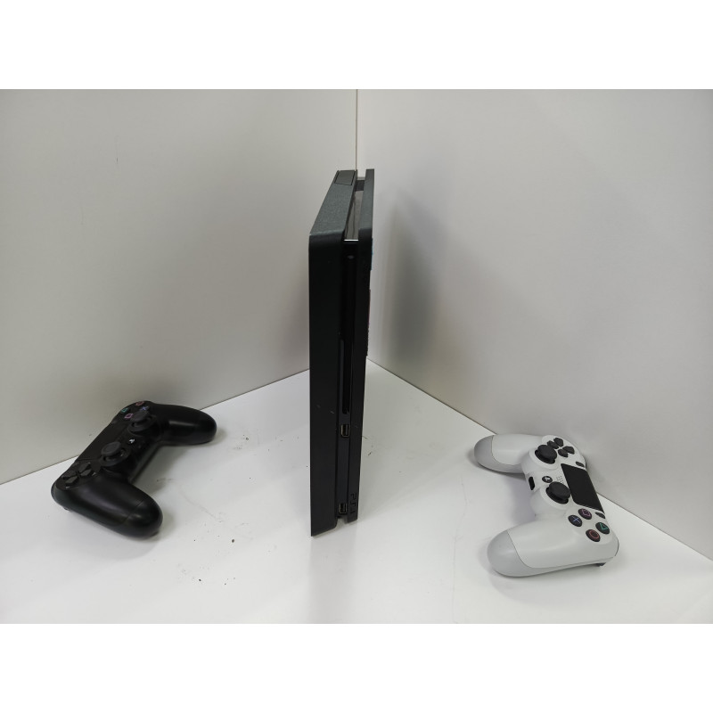 Игровые приставки Sony Playstation 4 SLIM 1TB (CUH-2208B)            
            б/у