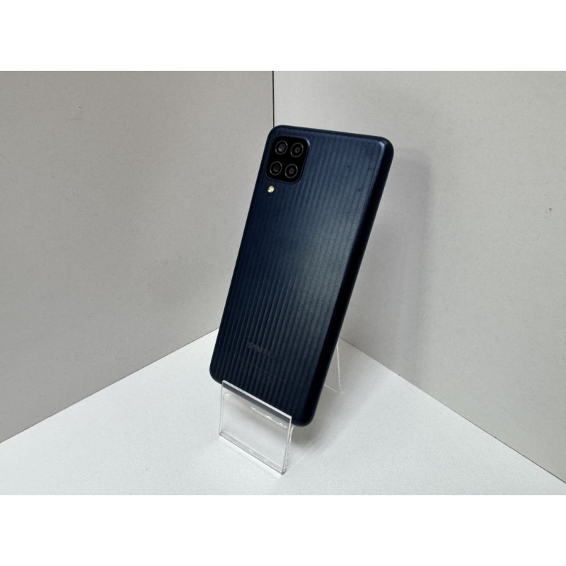 Мобильный телефон Samsung Galaxy M12 3/32 GB            
            б/у
