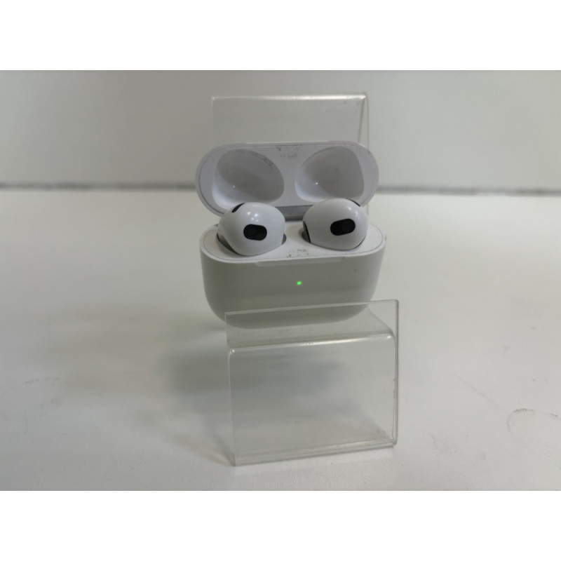 Наушники Беспроводные Внутриканальные Apple AirPods 3            
            б/у