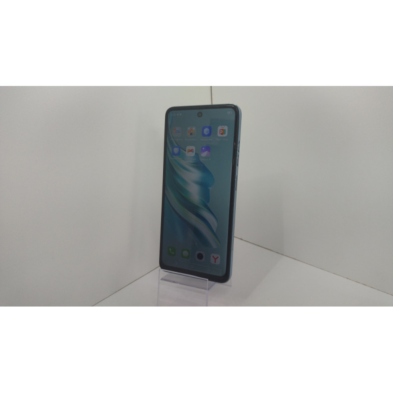 Мобильный телефон Tecno Spark 20 8/256 GB            
            б/у