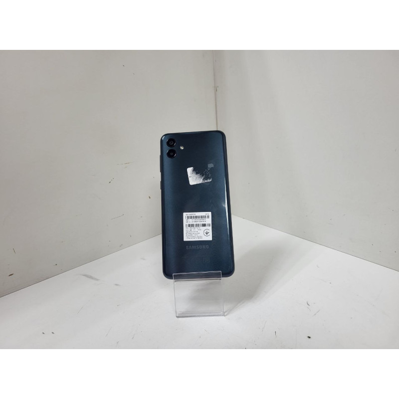 Мобильный телефон Samsung Galaxy A04S 3/32 GB            
            б/у