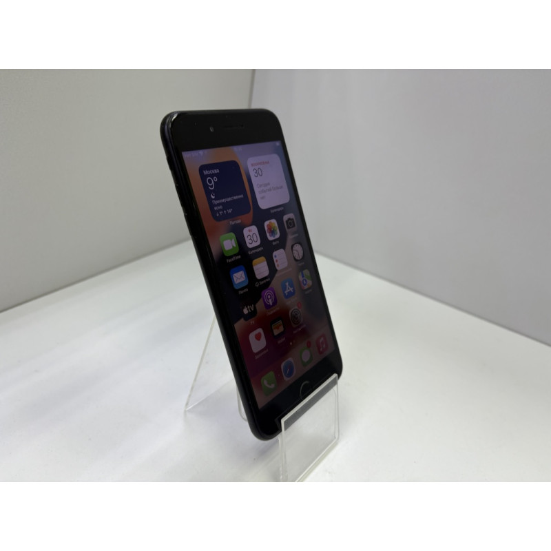 Мобильный телефон Apple iPhone 7 Plus 3/32 GB            
            б/у